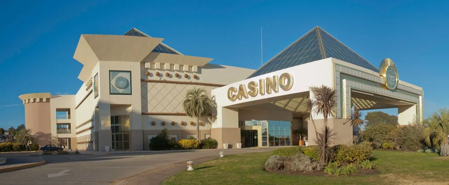 Casino Club Santa Rosa: the glass pyramid and the CASINO entrance canopy — Casino Club Santa Rosa
